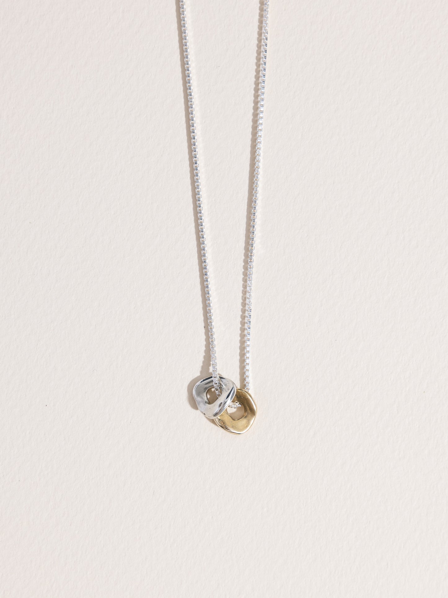 Snug Necklace