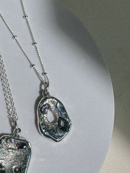 Loop Necklace