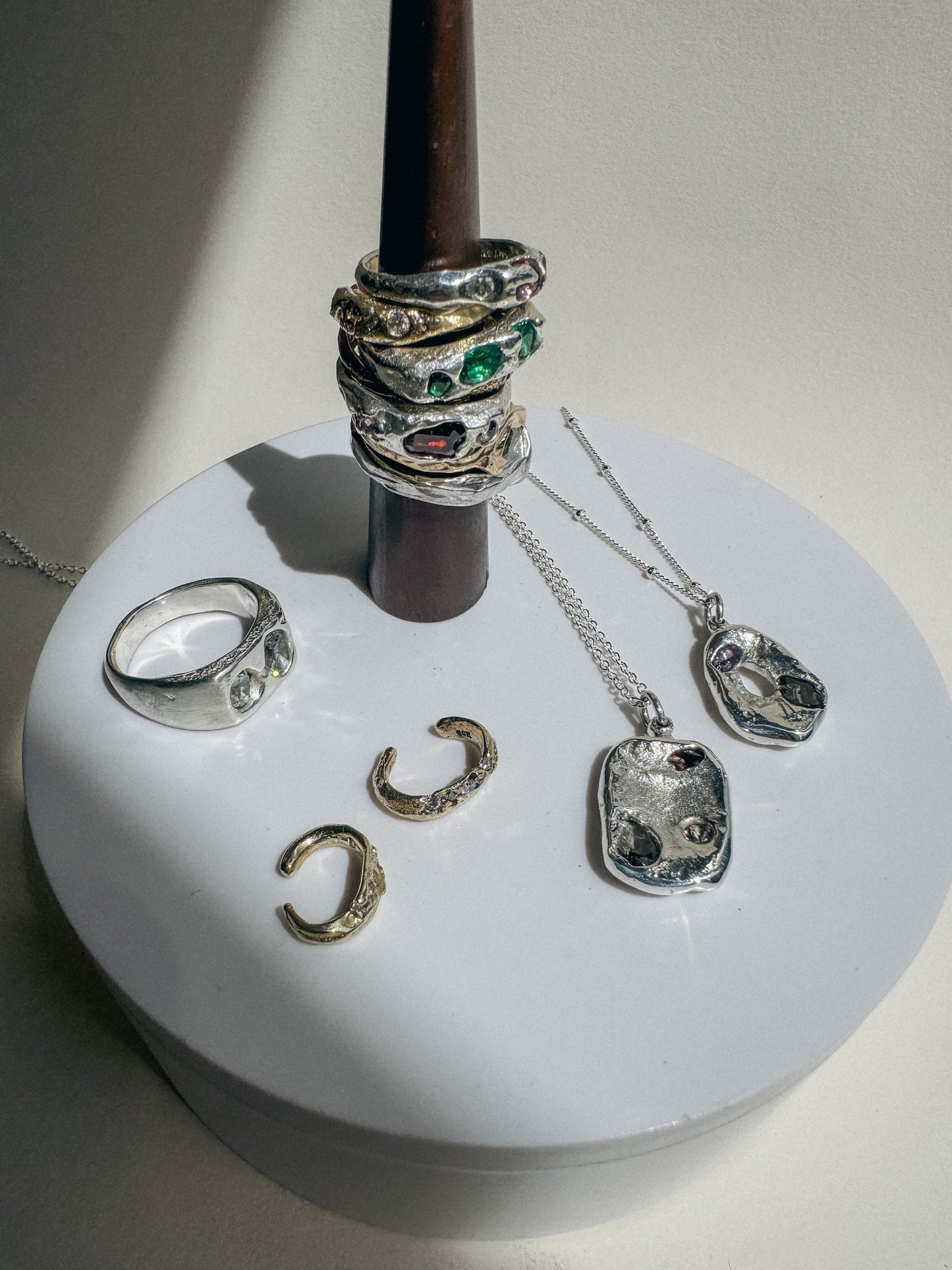 Loop Necklace